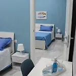 住宿加早餐酒店 Neve Al Sole Modern Suites Near Metro Materdei In Naples Center 那不勒斯