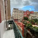 住宿加早餐酒店 Neve Al Sole Modern Suites Near Metro Materdei In Naples Center 那不勒斯