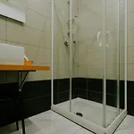 Neve Al Sole Modern Suites Near Metro Materdei In Naples Center 4* 那不勒斯