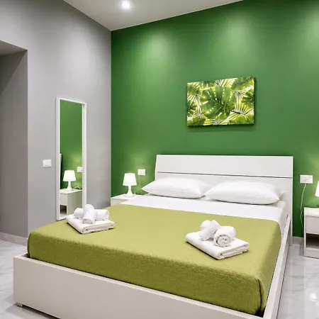 Bed & Breakfast Neve Al Sole Modern Near Metro Materdei In Center 4*