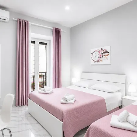 Bed & Breakfast Neve Al Sole Modern Near Metro Materdei In Center