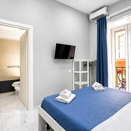 Neve Al Sole Modern Near Metro Materdei In Center Bed & Breakfast