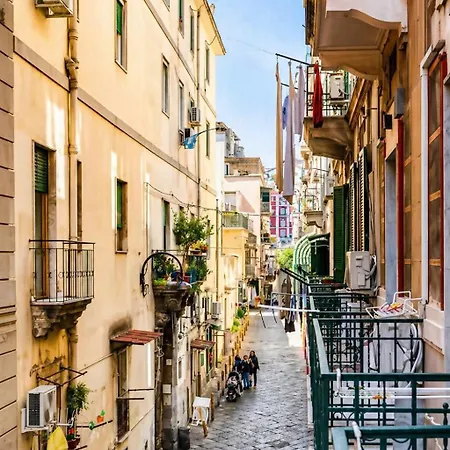 Bed & Breakfast Neve Al Sole Modern Near Metro Materdei In Center 4*