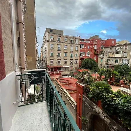 Bed & Breakfast Neve Al Sole Napoli